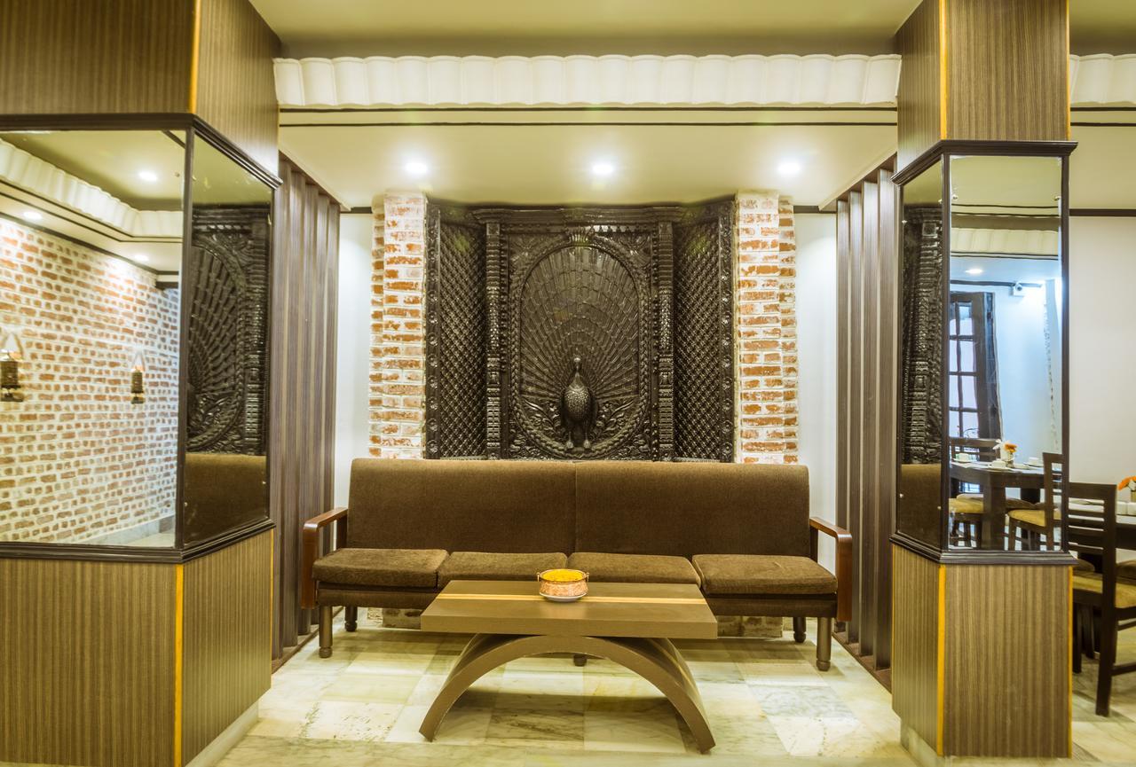 Harati Manor Inn Катманду Екстериор снимка